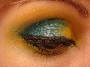 Blue yellow shadow three quarter