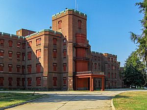 Center building at Saint Elizabeths, August 23, 2006