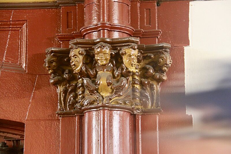Column faces