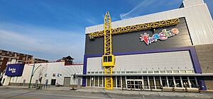 Exterior image of Imagine's new expansion on Hoyt Ave.