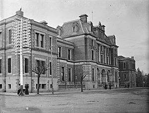 Old Treasury Buildings, Perth, 1900-1910