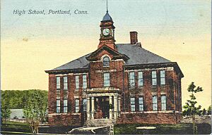 PostcardHighSchoolPortlandCT1907