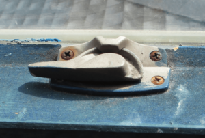 Sash lock