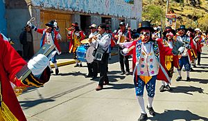 Siqllas Chinchaypujio Dancers in the Virgen Asunta Parade