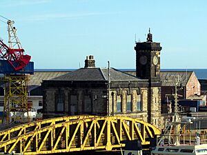 Sunderland Docks Office (13920362930)