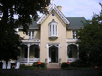 Theodore Brown House Louisville KY Flickr.jpg
