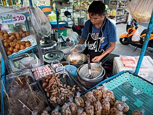 2017 0425 Street food vendor Ayutthaya