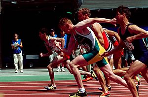 261000 - Athletics track Kieran Ault-Connell action - 3b - 2000 Sydney race photo