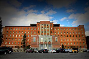 Ancien hôpital Sainte-Croix