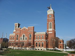 Decatur County Courthouse in Greensburg from southeast
