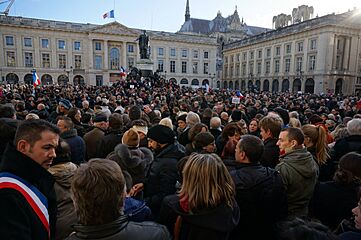 Dimanche 11 janv 2015 Reims soutien à Charlie 05969