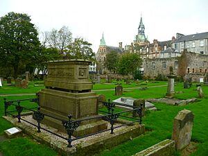 Grave of Ralph Erskine, Dunfermline