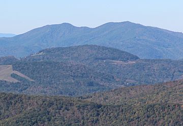 Hawk and Little Yellow Mountains from Grandfather Mountain, Oct 2016.jpg