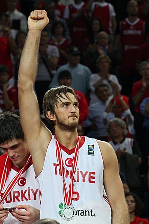 Semih Erden World Cup 2010 silver medal.jpg