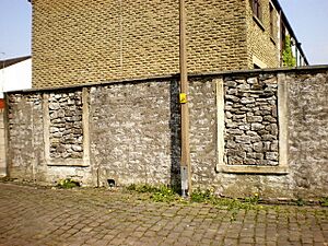 Wall of the former Waterloo Mill - geograph.org.uk - 1257305
