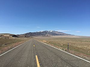 2015-04-18 09 42 43 View south towards the Humboldt Range from near the north end of Nevada State Route 400 in Mill City, Nevada
