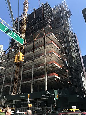 425 Park Ave construction at the base