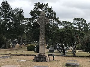 Celtic Cross in Magnolia Cemetery, DeFuniak Springs, Florida 02
