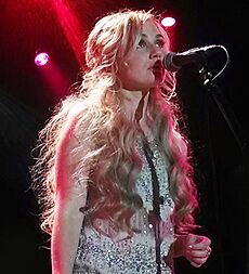 Clare Bowen - Nashville Live