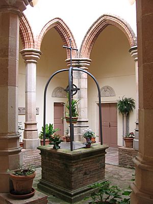 Claustro de la Santa Cueva de Montserrat