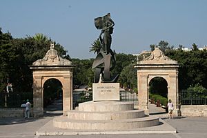Denkmal an die Unabhängigkeit Maltas in Valletta