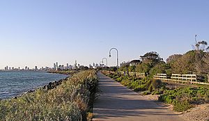 Elwood beach and Melbourne skyline