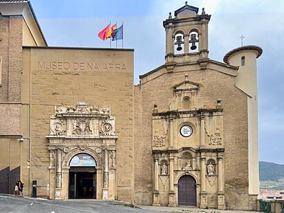Exterior of the Museo de Navarra 01.jpg