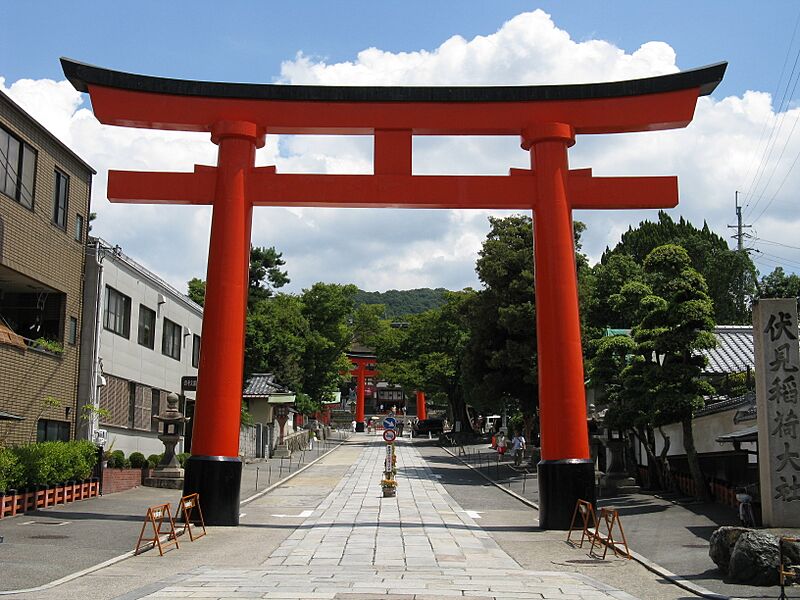 Hushimi-inari-taisha omotesando
