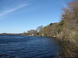Lake Nippenicket, Bridgewater MA.jpg