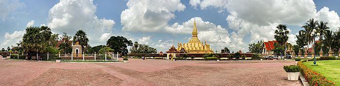 Pha That Luang Vientiane Laos Wikimedia Commons