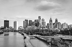 Philadelphia cityscape BW 20150328