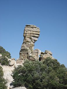 Precarious pillar, Catalina hwy