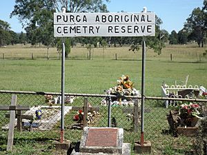 Purga Aboriginal Cemetery sign.jpg