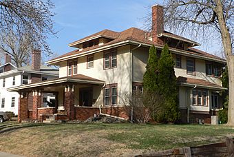 Schulein house (Sioux City) from SW 2.JPG