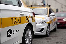 Taxis de Montevideo, Uruguay. 542