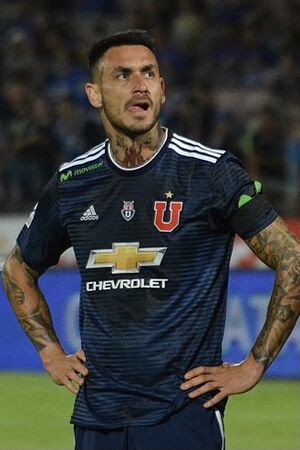 Universidad de Chile - Deportes Antofagasta, 2018-03-04 - Mauricio Pinilla - 03 (cropped).jpg