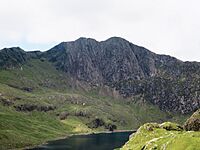 Y Lliwedd from PYG Track - Y Lliwedd o'r Gogledd, Parc Cenedlaethol Eryri National Park, Gwynedd, Wales 04.jpg
