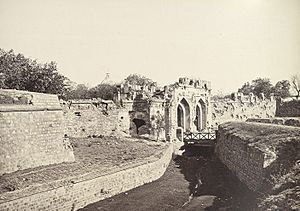 1857 cashmeri gate delhi.jpg
