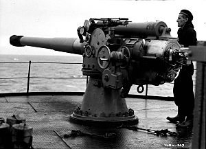 BL 4 inch Mk VII gun DEM 1943 LAC 3394508