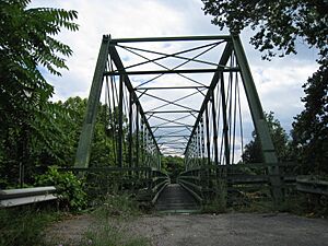 Capon Lake Whipple Truss Bridge Capon Lake WV 2009 07 19 04