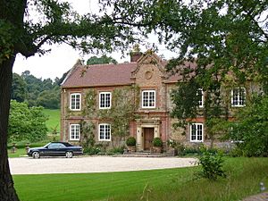 Chilworth Manor - geograph.org.uk - 547167