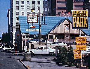 Downtown Portland Ore International House of Pancakes in 1983