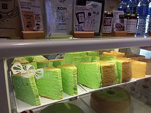 HK TSO 將軍澳 Tseung Kwan O PopCorn mall December 2018 SSG 03 斑蘭蛋糕 green Pandan cakes