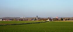 Hollain - Village and fields - cr.jpg