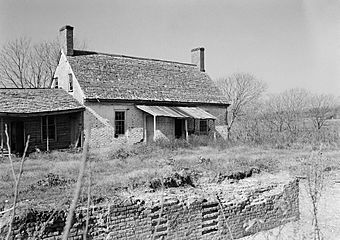 Kingsmill Plantation, Dependencies, Kingsmill Pond vicinity, Williamsburg vicinity (James City, Virginia).jpg