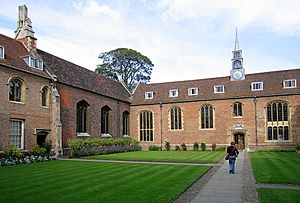 MagdaleneCollegeCamFirstCourt