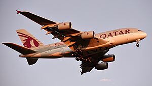 Qatar Airways Airbus A380 A7-APG Perth 2022 (01)