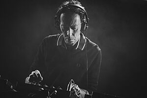 Rockaway Beach- Steve Lamacq (25809370848).jpg