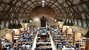 Shiur Klali in Yeshivas Kerem B'Yavne