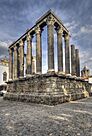 Templo romano de Évora (48812699836) (cropped2).jpg